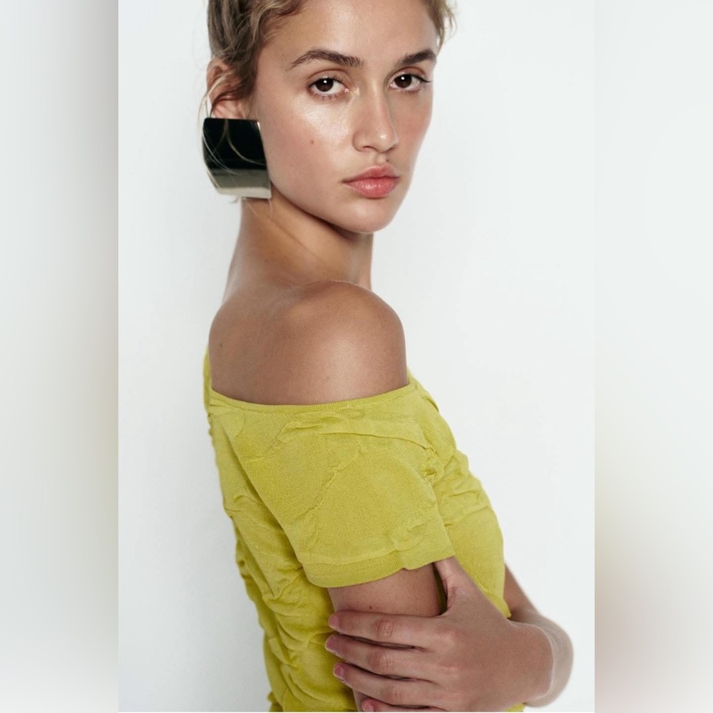 Zara Asymmetrical Yellow Women's Top Sz L NWT
